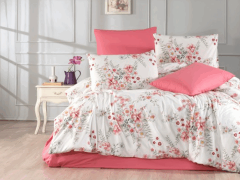 Dormitorul care te reprezintă: de ce merită să optezi pentru lenjerii de pat la comandă